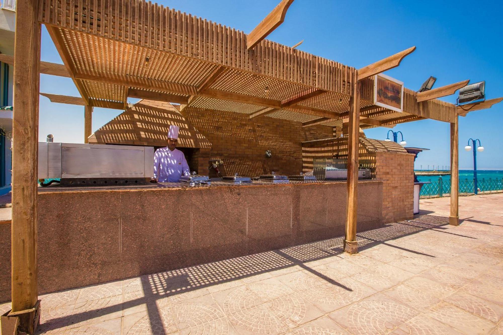 The Palace Beach Hotel Hurghada Extérieur photo